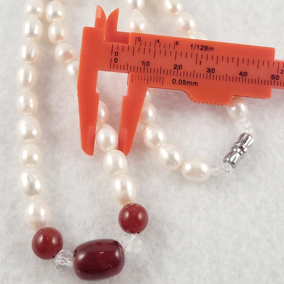REAL Pearl and Red Agate Necklace - Picture 9 of 13